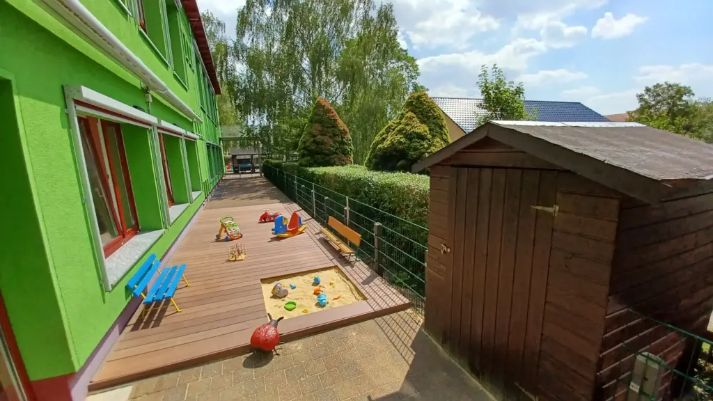 Kinderkrippe Aschersleben Krabbelkiste Aussenbereich