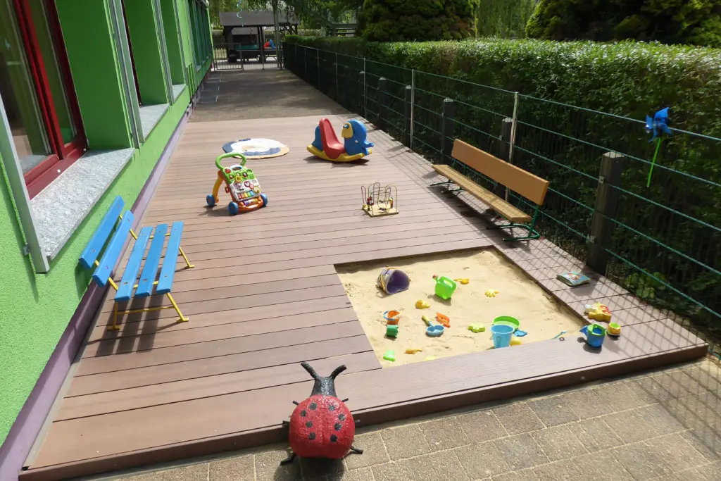 Kinderkrippe Aschersleben Krabbelkiste Aussenbereich 6