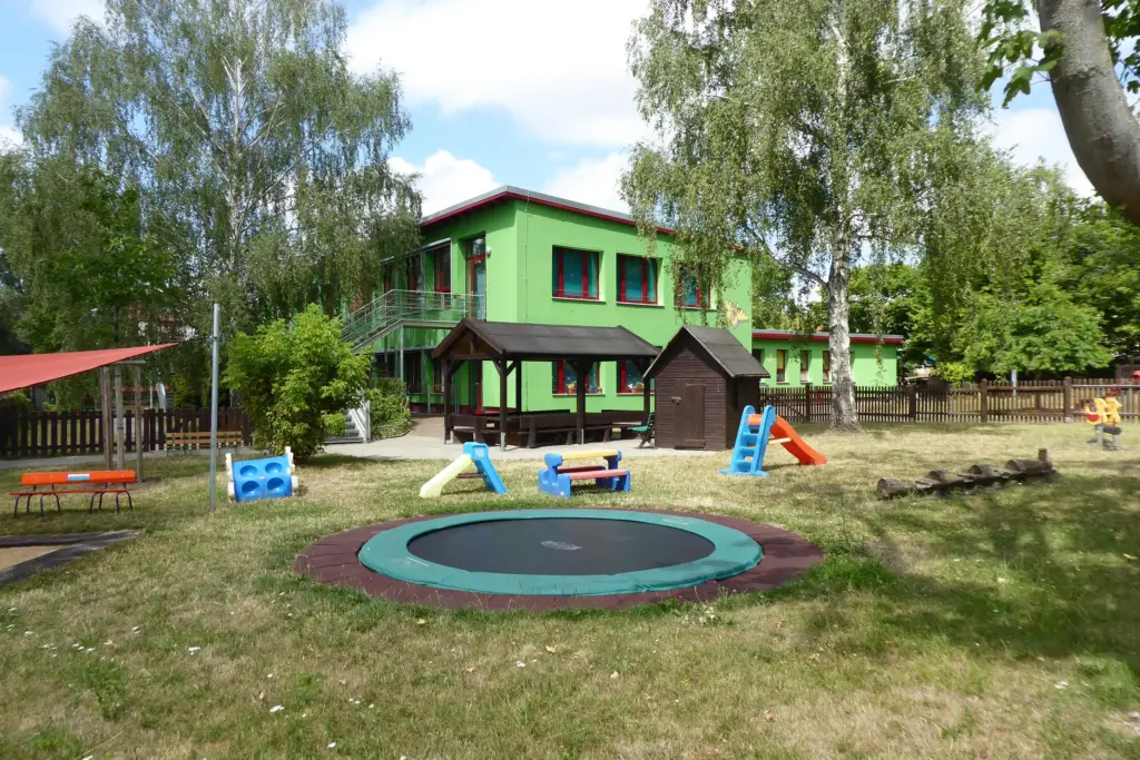 Kinderkrippe Aschersleben Krabbelkiste Aussenbereich 9