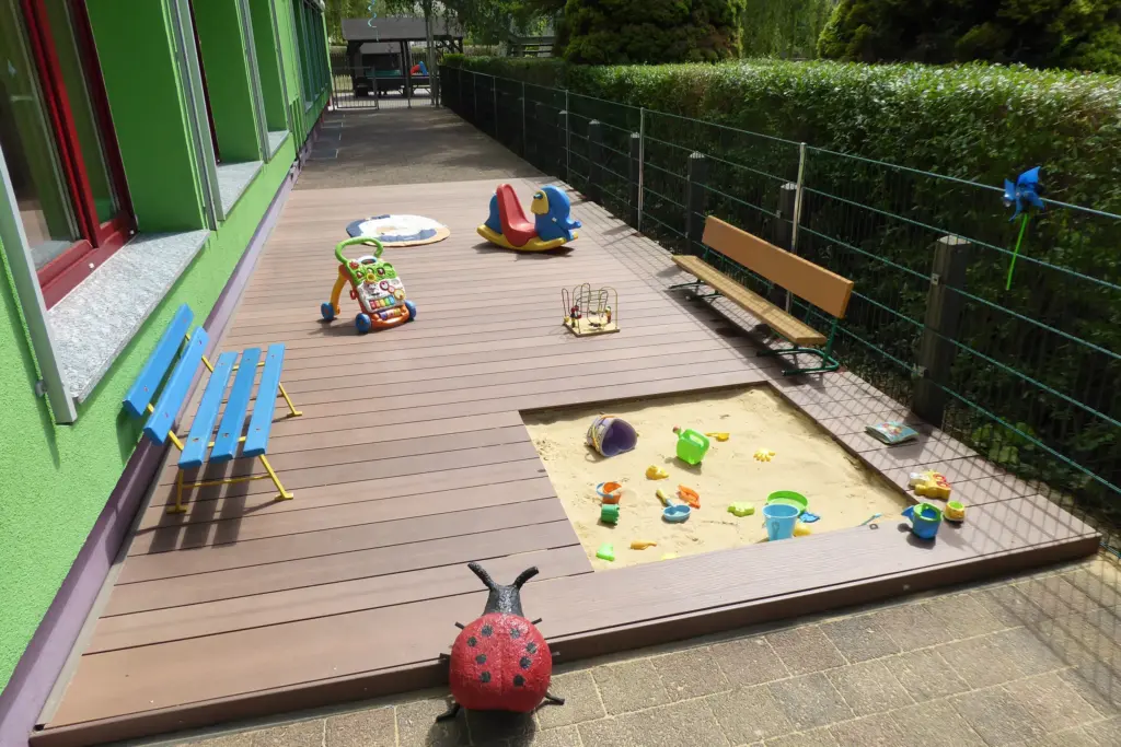 Kinderkrippe Aschersleben Aussenbereich Terasse