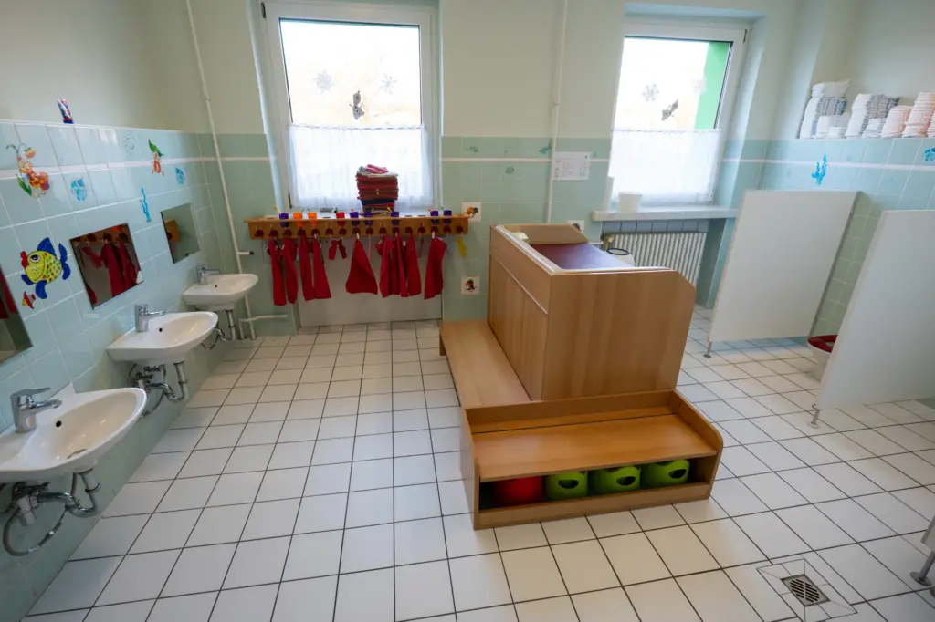 Kinderkrippe Aschersleben Krabbelkiste Fröschlein Waschraum